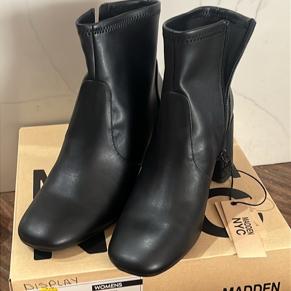 NWB MADDEN NYC BOOTIES - Picture 7 of 9